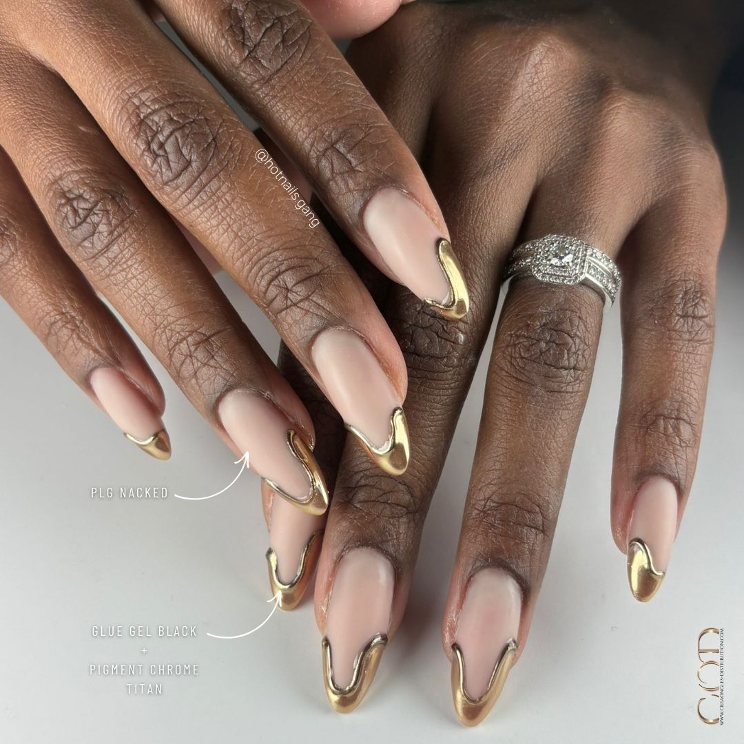Gold Chrome V-Tip French Oval Nails Gold Chrome V-Tip French Oval Nails β Winter Oval Nails