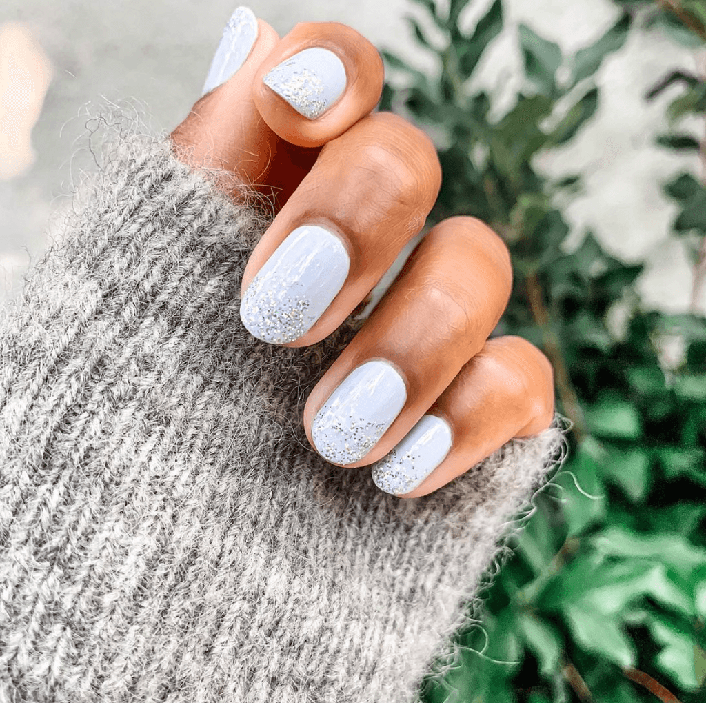 Pale Blue Glitter Cuticle Accent — Winter Round Nails
