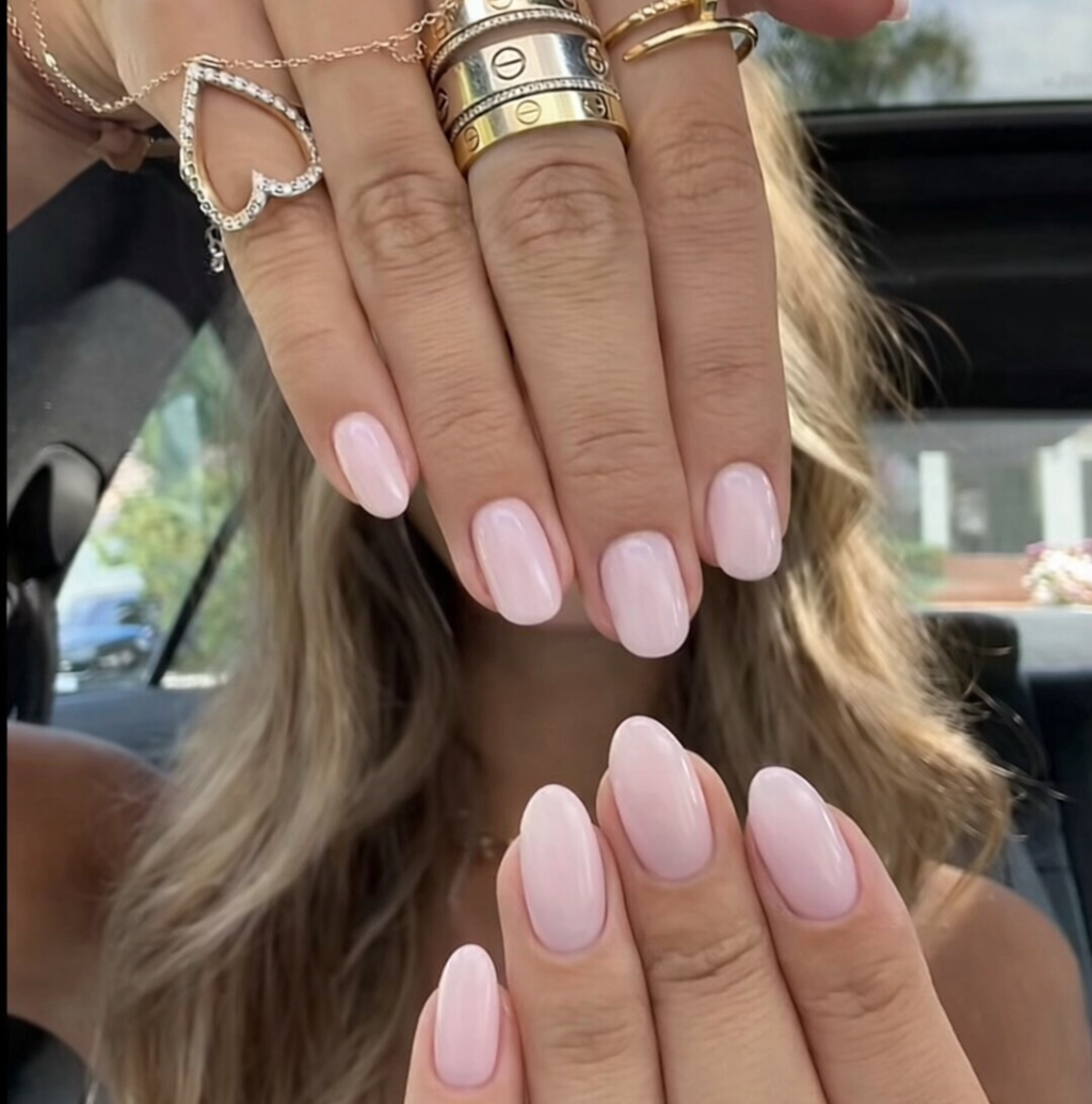 Milky Pink Glossy Oval Nails — Winter Round Nails