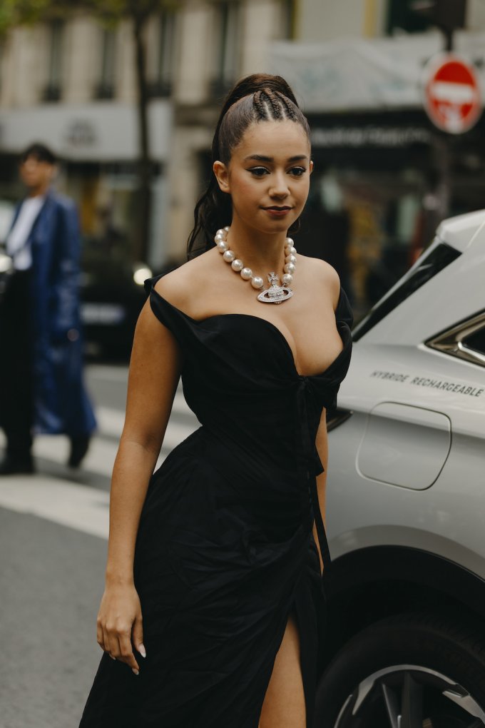 Ruched Black Satin Off-the-Shoulder Dress with Pearl Necklace Ruched Black Satin Off-the-Shoulder Dress with Pearl Necklace β Winter Birthday Outfits