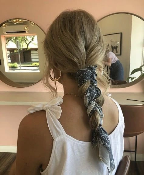 Modern Scarf Hairstyles to Elevate Your Everyday Look