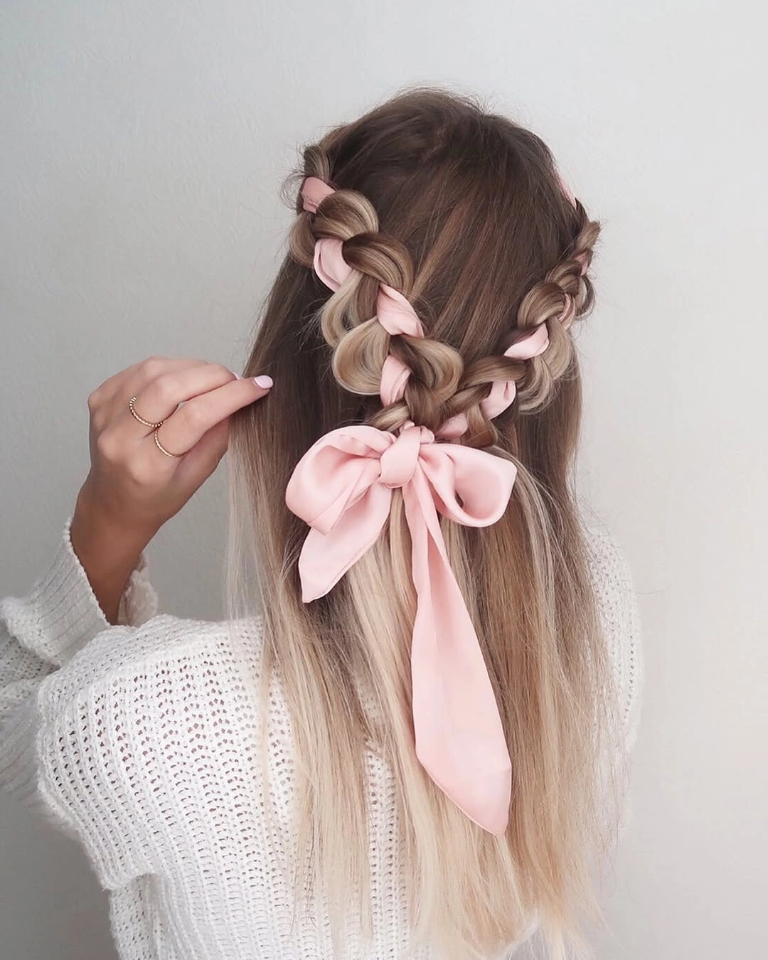 Modern Scarf Hairstyles to Elevate Your Everyday Look