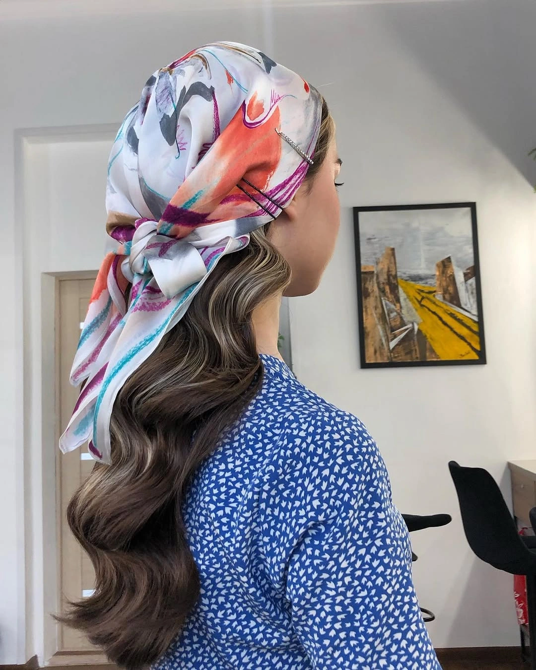 Modern Scarf Hairstyles to Elevate Your Everyday Look