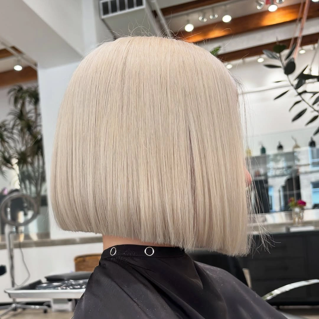 trendy a-line bob haircuts Platinum Blonde A-Line Bob With A Blunt Perimeter