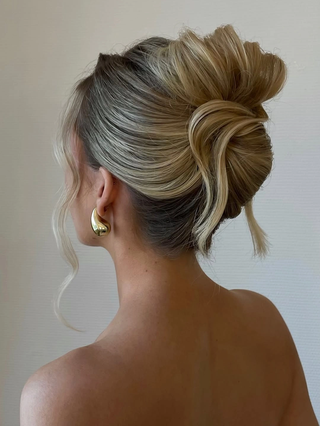 up hairstyle for every occasion Voluminous Blonde Bow Bun