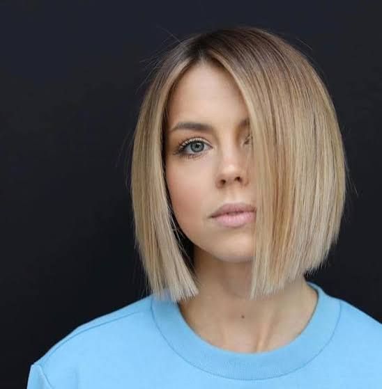 Chin Ash Blonde Bob With Dark Roots — Winter Hair Colors for Short Hair