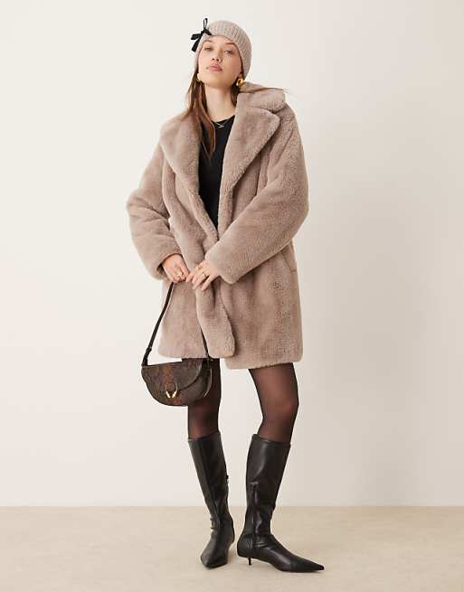 Taupe Faux Fur Coat with Black Base Layers — Cute Winter Outfits