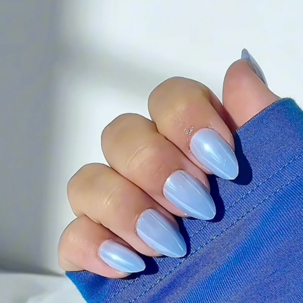 Faux ongles Ellie Vincy - Bleu glacΓ© | Couleur amande moyenne unie, faux ongles bleu chromΓ©, rΓ©utilisables et adhΓ©sifs, qualitΓ© salon, 15 tailles - Kit de 30 ongles β Ellie Vincy Nails