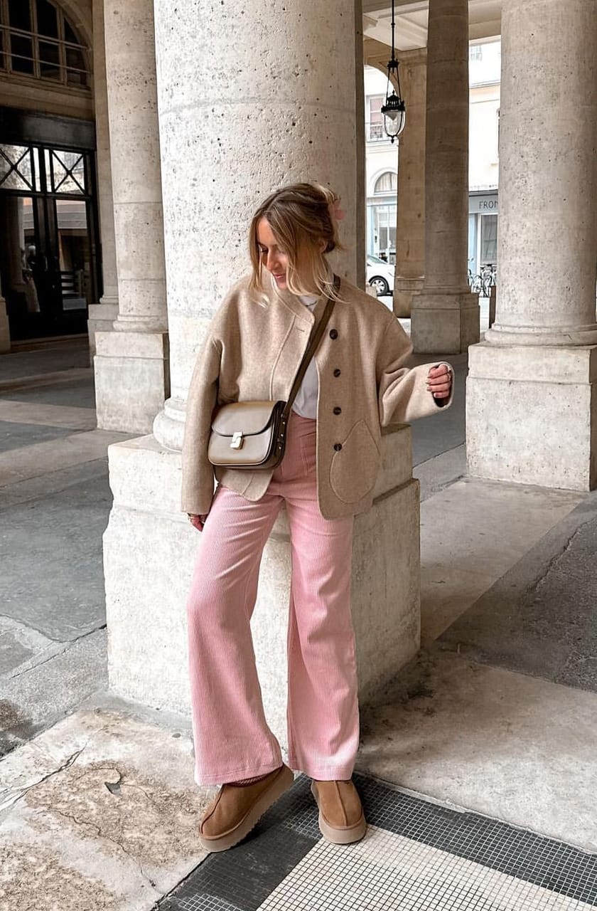 Corduroy Trousers and Oversized Jacket for Casual Chic Brunch — Winter Brunch Outfits