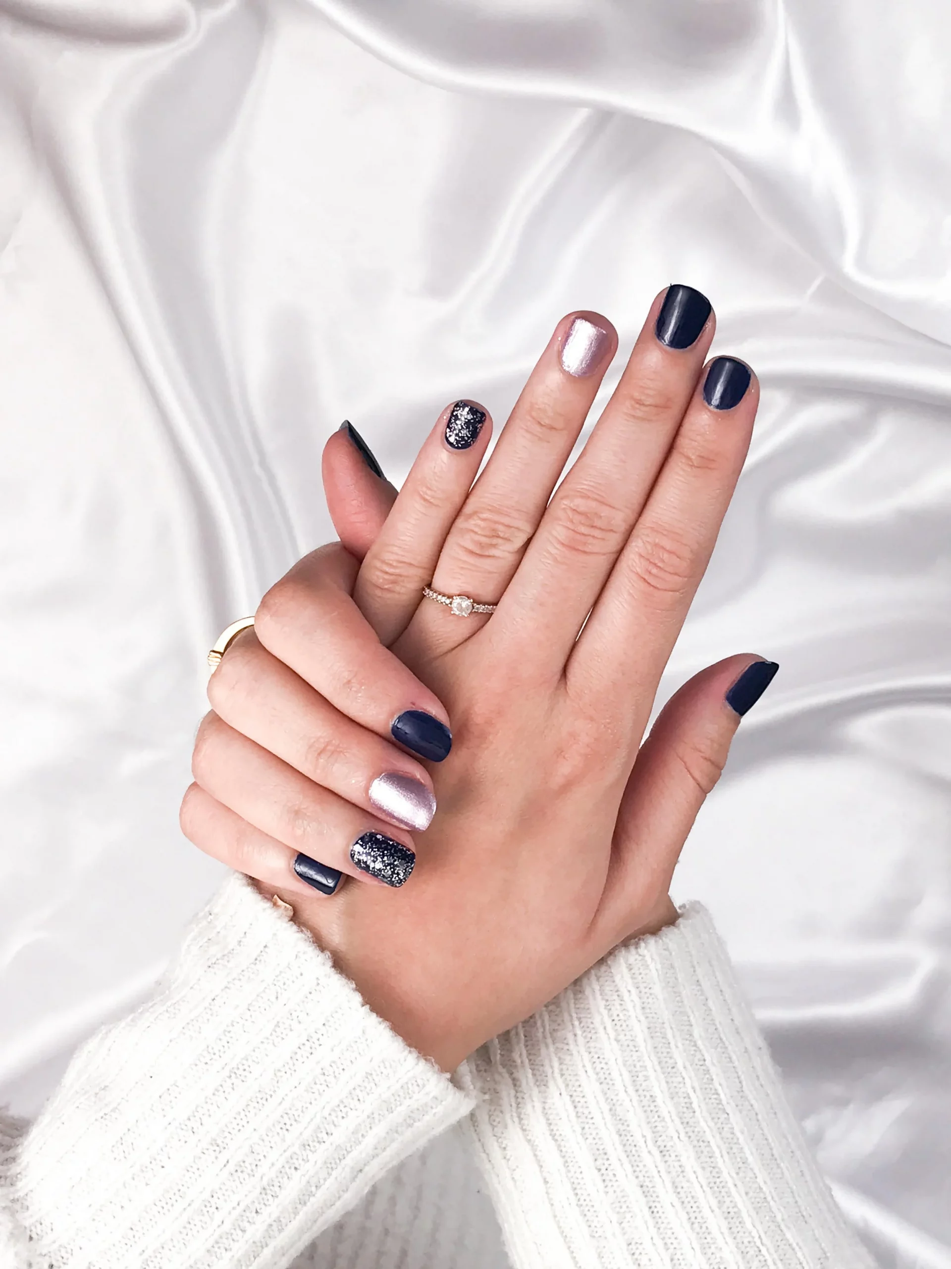 Navy Rose Gold Silver Glitter Short Squares Navy Rose Gold Silver Glitter Short Squares β Simple Winter Nails