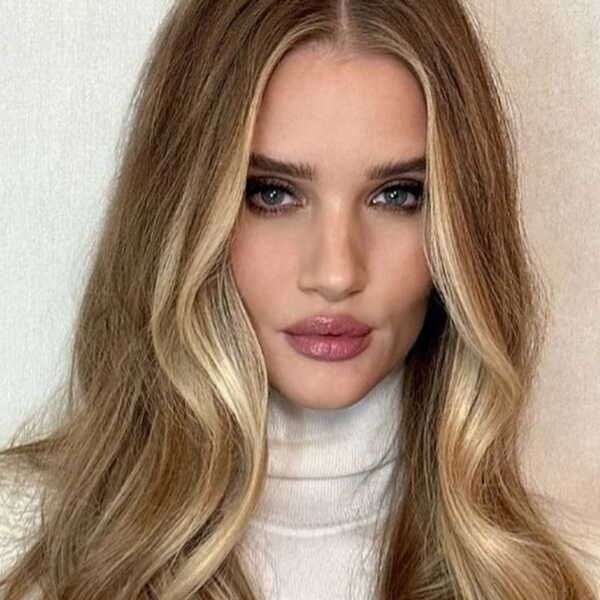 Dark Blonde With Blonde Money Piece — Low Maintenance Winter Hair Colors