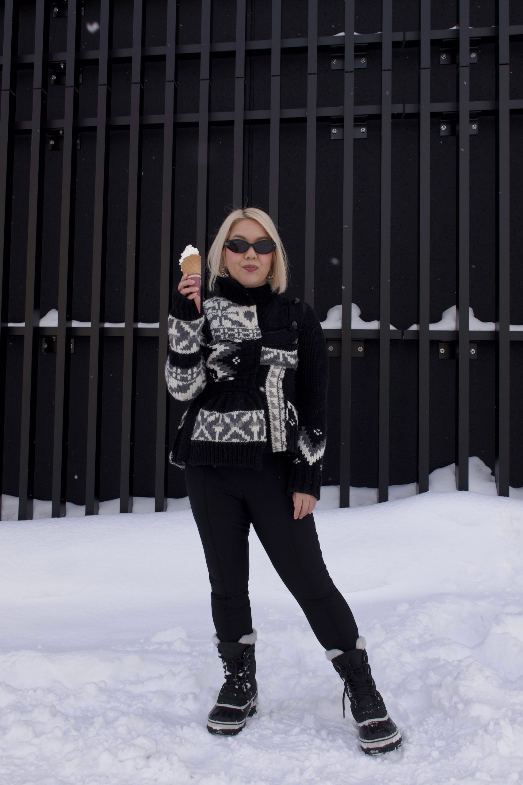 Bold Knit Statement: Patterned Sweater in Snowy Scenery Bold Knit Statement: Patterned Sweater in Snowy Scenery β Japan Winter Outfits