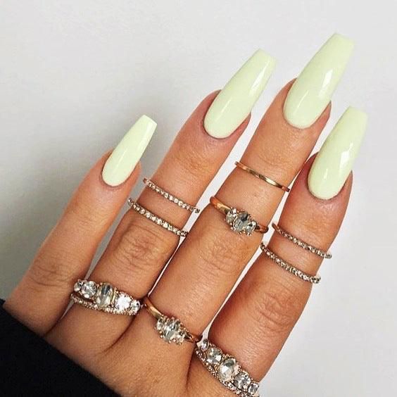 Pale Yellow Glossy Coffins — New Years Press On Nails 2027