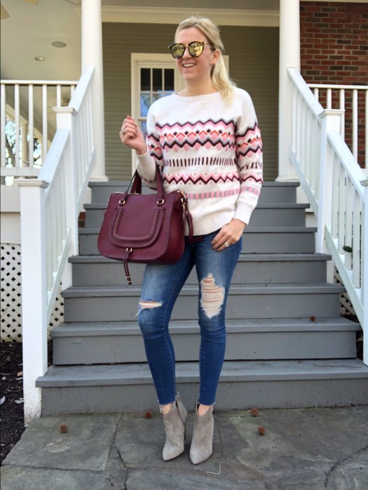 White Fair Isle Sweater with Ripped Jeans and Ankle Boots White Fair Isle Sweater with Ripped Jeans and Ankle Boots โ Fair Isle Sweater Outfits