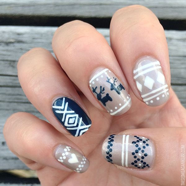 Short Oval Taupe Sweater Geometric Reindeer Nails Short Oval Taupe Sweater Geometric Reindeer Nails β Sweater Nails
