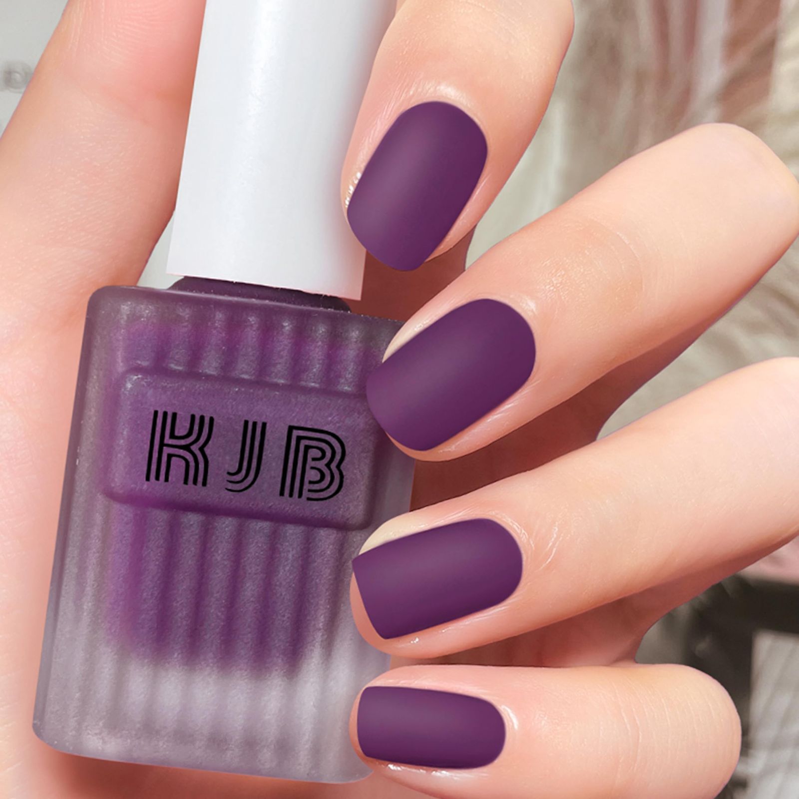 Pastel Lilac Glossy Squoval Nails — Winter Purple Nails