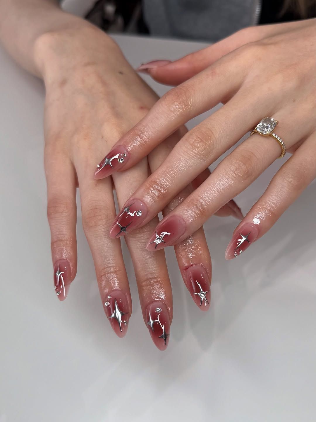 Deep Red to Clear with Silver Accents Deep Red to Clear with Silver Accents β Winter Aura Nails