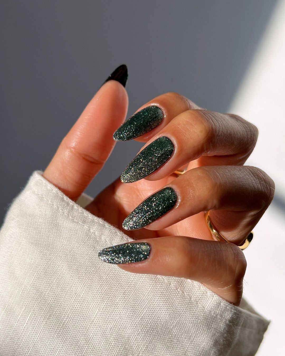Deep Green Matte Glitter Stiletto Nails Deep Green Matte Glitter Stiletto Nails β Velvet Nails