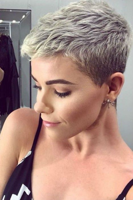 Slicked Back Pixie With Subtle Gray Slicked Back Pixie With Subtle Gray β Gray Blending Highlights