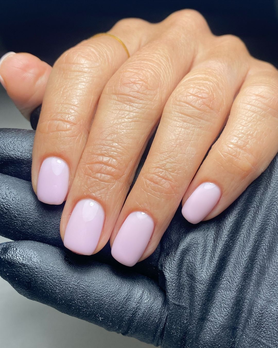 Glossy Visual Idea Glossy Visual Idea β Short Winter Nails