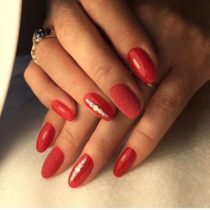 Glossy Textured Velvet-Like Visual Idea Glossy Textured Velvet-Like Visual Idea β Winter Rhinestone Nails