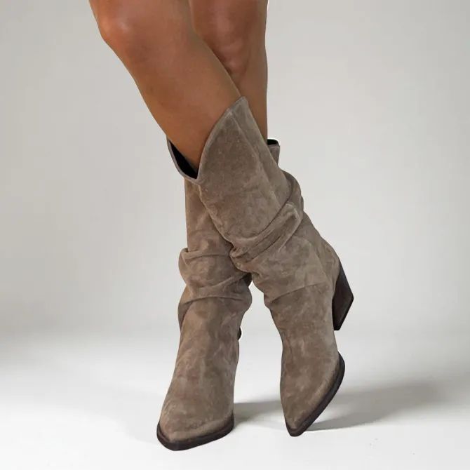 Relaxed Taupe Suede Cowboy Boots for Everyday Style Relaxed Taupe Suede Cowboy Boots for Everyday Style โ Suede Boots Outfits
