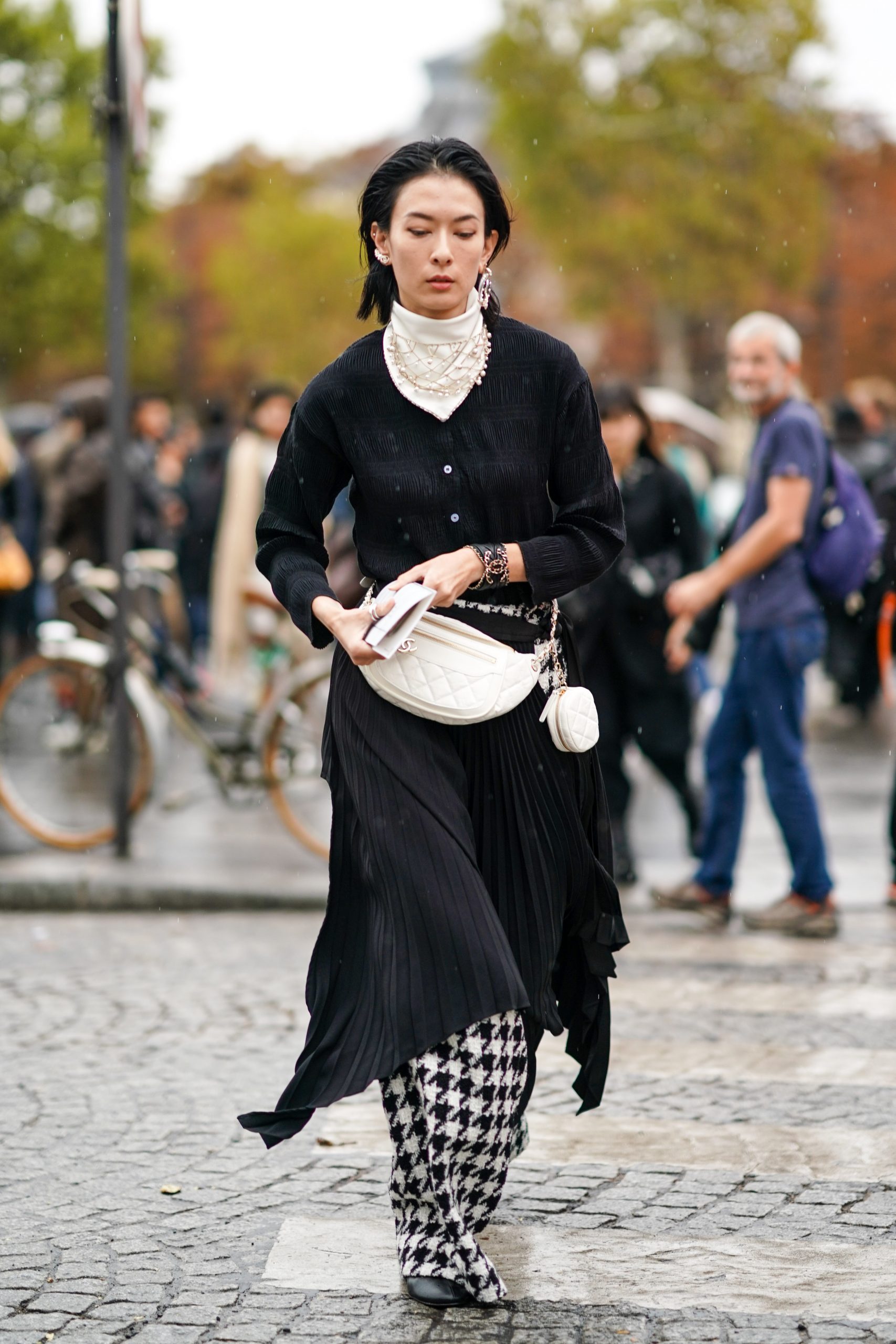 Black Cardigan with Houndstooth Pants and Pleated Skirt Black Cardigan with Houndstooth Pants and Pleated Skirt โ Cardigan Outfits