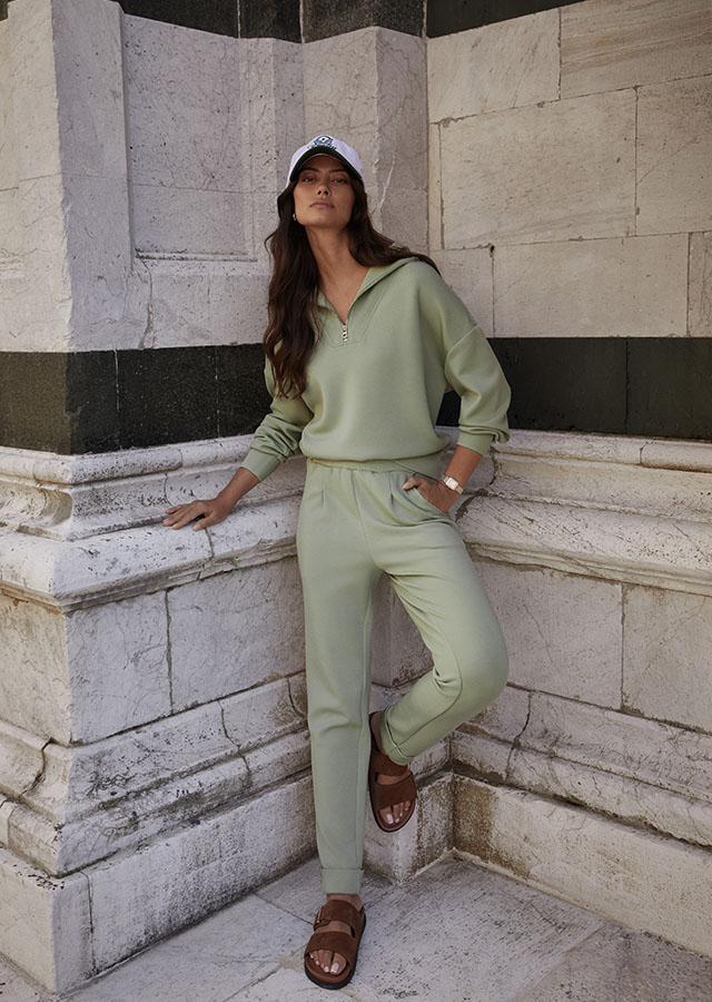 Light Green Knit Set Styled with Sandals and a Cap Light Green Knit Set Styled with Sandals and a Cap โ Sweatpants Outfits