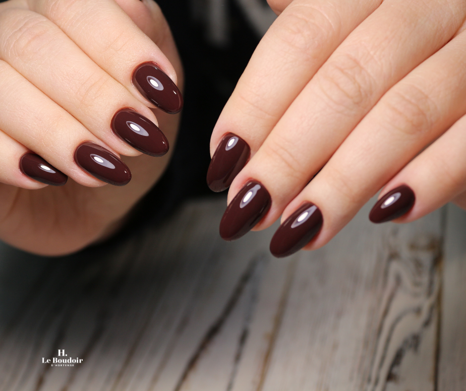 Deep Glossy Brown Oval Nails — Natural Winter Nails