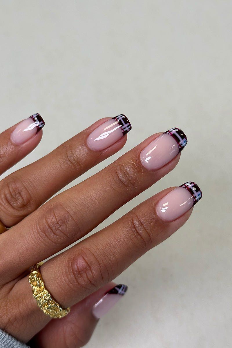 Plaid French Tips Visual Idea Plaid French Tips Visual Idea β Winter Plaid Nails