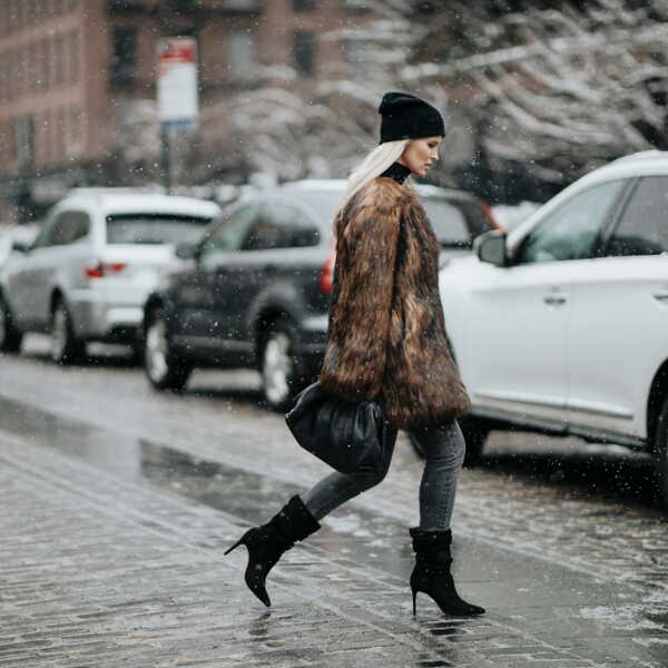 Faux Fur Coat and Beanie for a Luxurious Winter Street Style Faux Fur Coat and Beanie for a Luxurious Winter Street Style β Scandinavian Winter Outfits