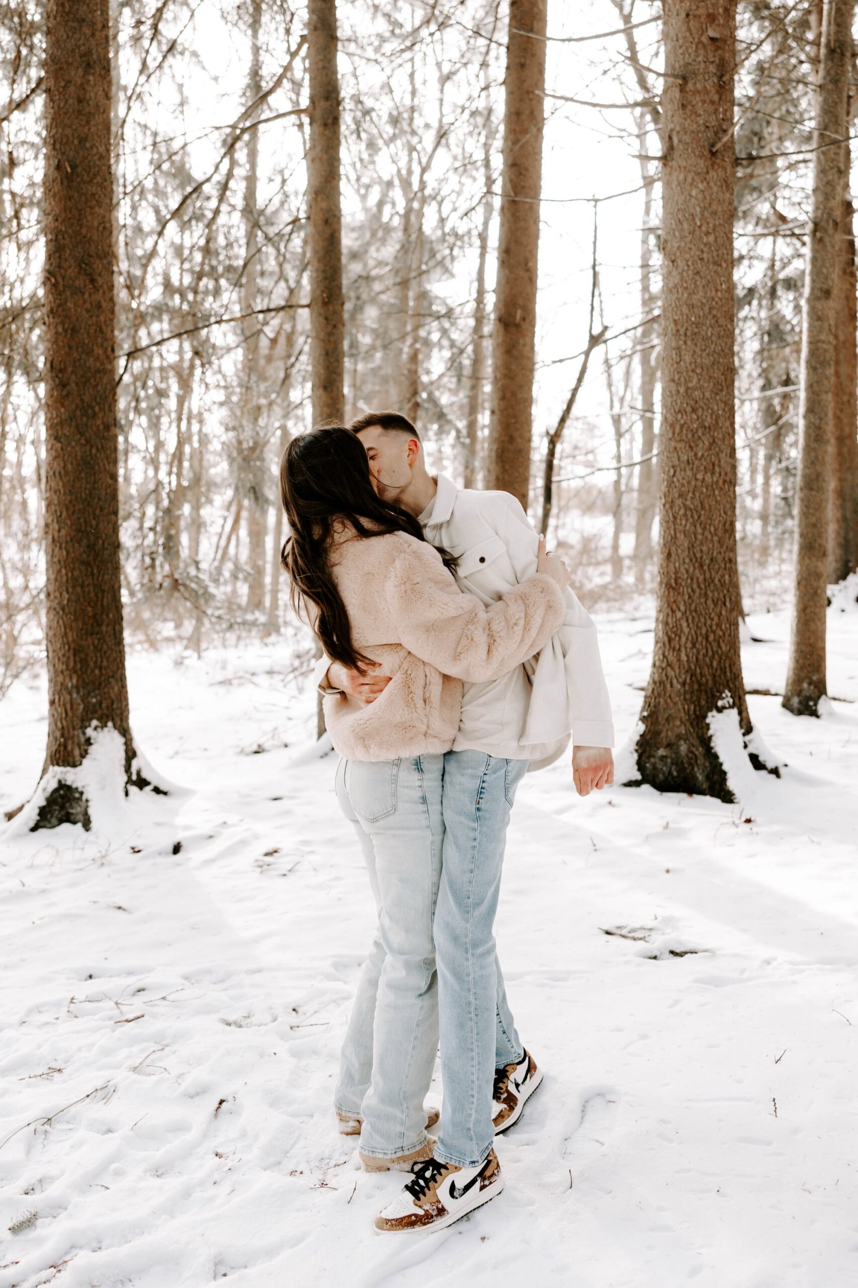 Faux Fur Jacket and Jeans for a Casual Winter Couple's Shoot — Winter Photoshoot Outfits