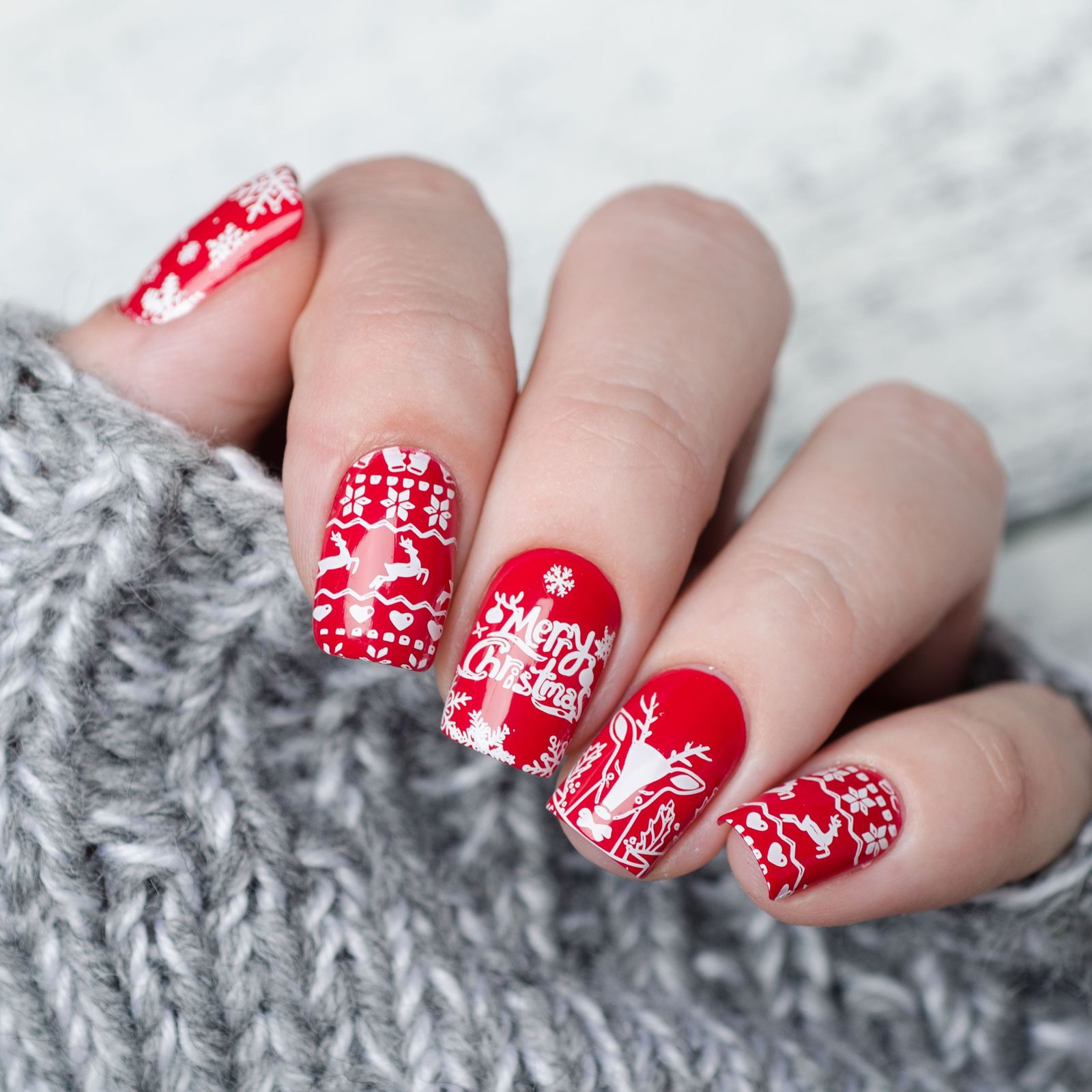 Clean Execution Visual Idea Clean Execution Visual Idea β Winter Red Nails