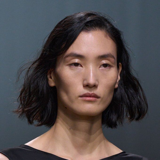 Classic Dark Brown Chin Bob — Winter Haircuts for Round Faces