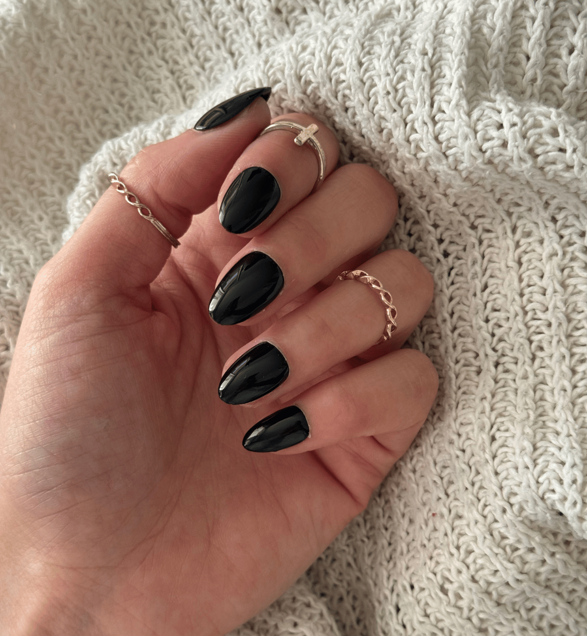 Glossy Opaque Black Almond Nails Glossy Opaque Black Almond Nails โ Short Winter Almond Nails