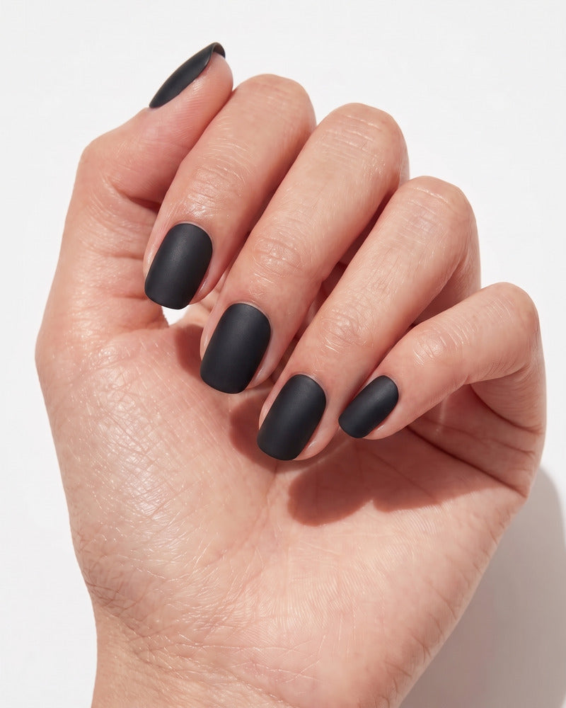 Velvety Matte Black Short Square Nails — Winter Black Nails