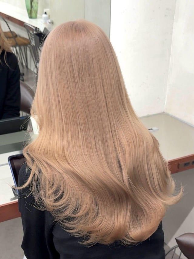 Ash Blonde With Subtle Beige Undertones Ash Blonde With Subtle Beige Undertones β Winter Hair Colors for Olive Skin