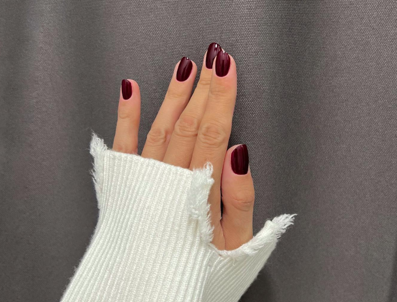 Des couleurs de l'été aux profondeurs de l'automne : les couleurs des vernis à ongles – Enails.eu