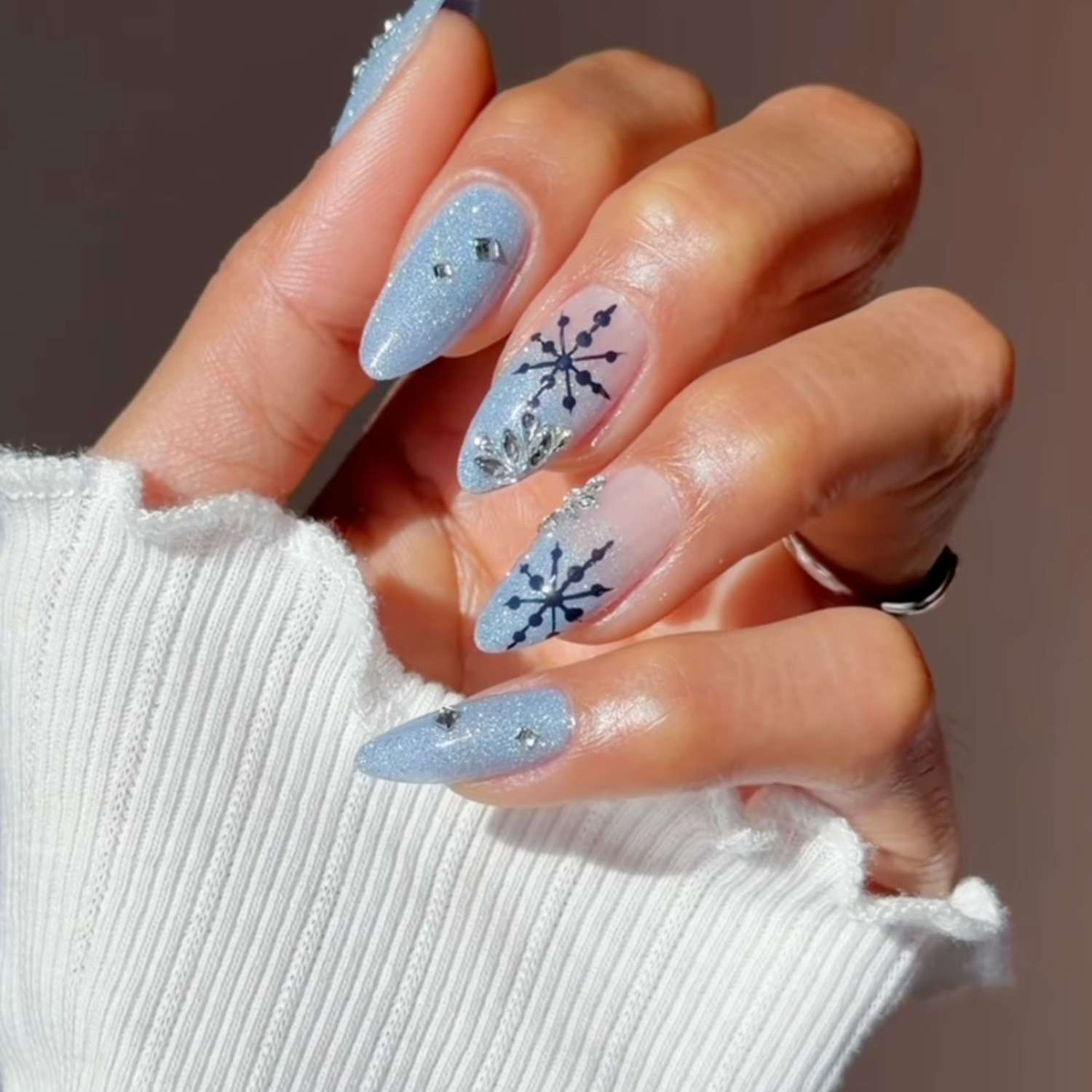 Sparkling Light Blue Glitter with Snowflake Accents Sparkling Light Blue Glitter with Snowflake Accents β Winter Nail Designs
