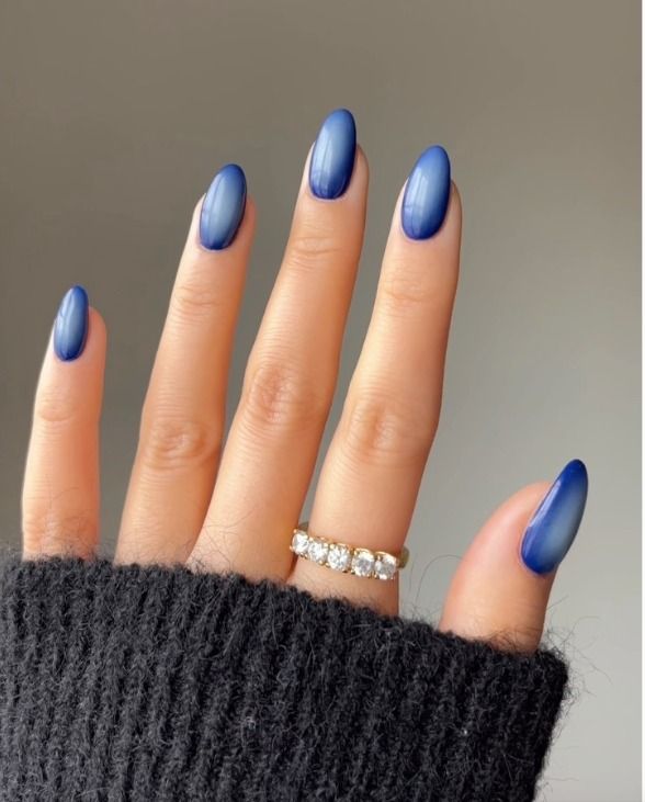 Deep to Dusty Blue Ombre Gloss Oval Deep to Dusty Blue Ombre Gloss Oval β Everyday Winter Nails