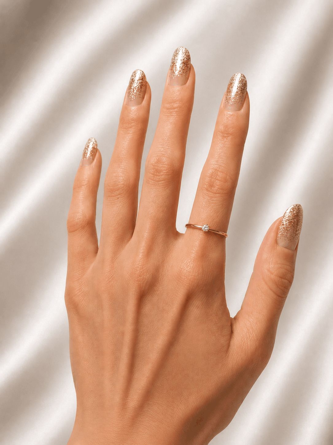 Full Glitter Coverage Visual Idea Full Glitter Coverage Visual Idea β Winter Champagne Nails