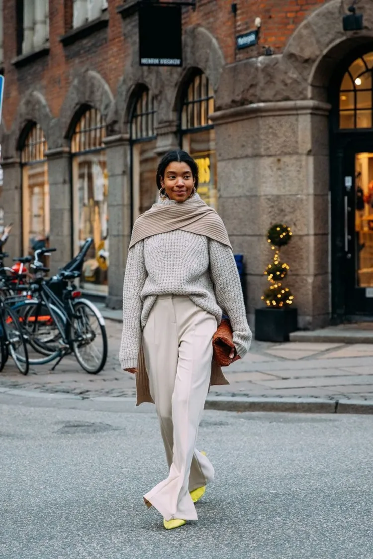 Oversized Knit Sweater with Wide-Leg Trousers Oversized Knit Sweater with Wide-Leg Trousers β Winter Date Night Outfits