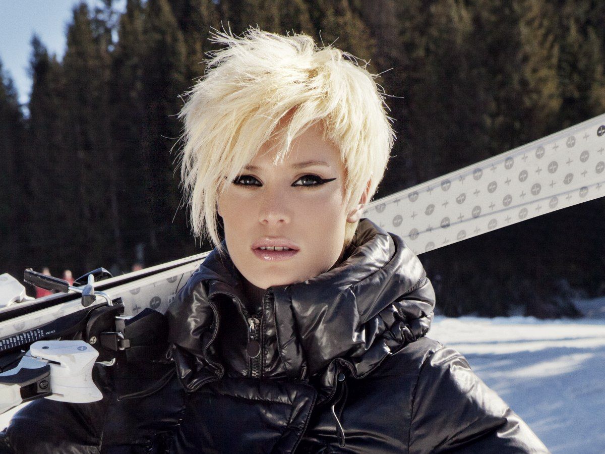 Medium Brown Crop With Wispy Bangs — Short Winter Haircuts