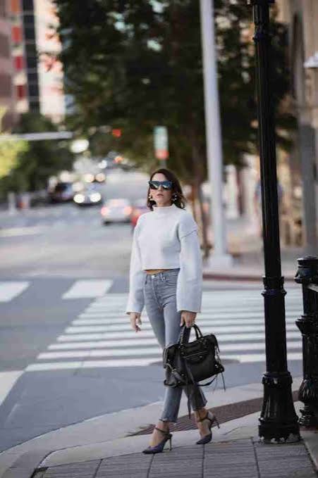 Light Gray Cropped Turtleneck with Fitted Jeans — Turtleneck Outfits