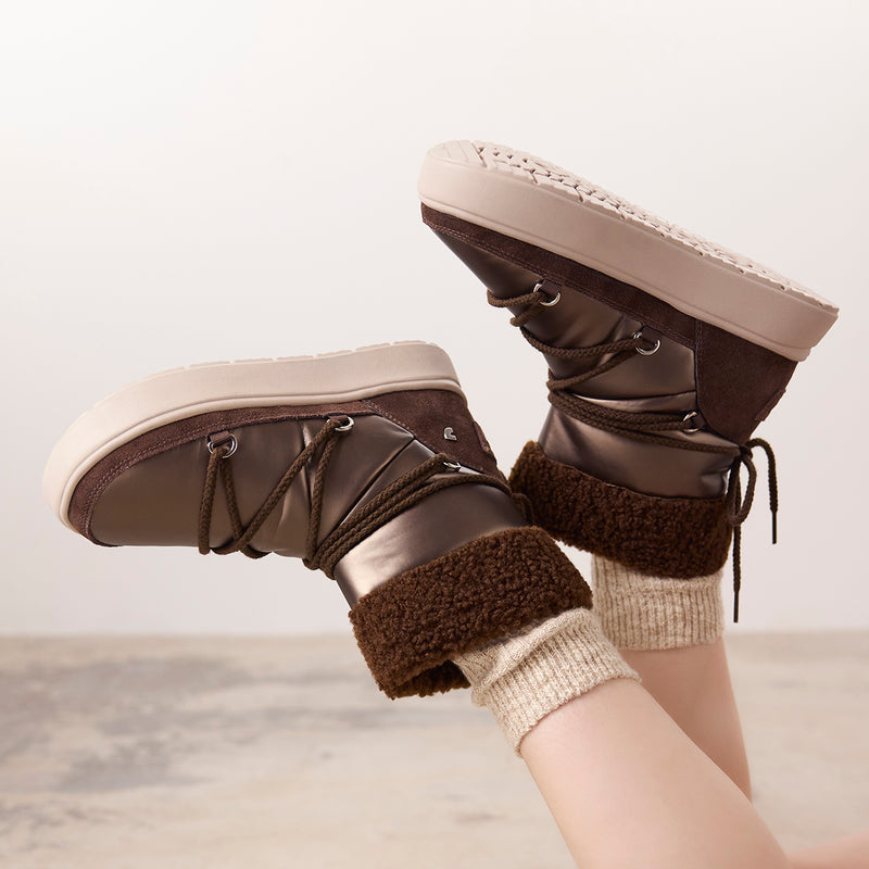Metallic Bronze Snow Boots with Shearling for Elevated Apres Ski — Apres Ski Outfits