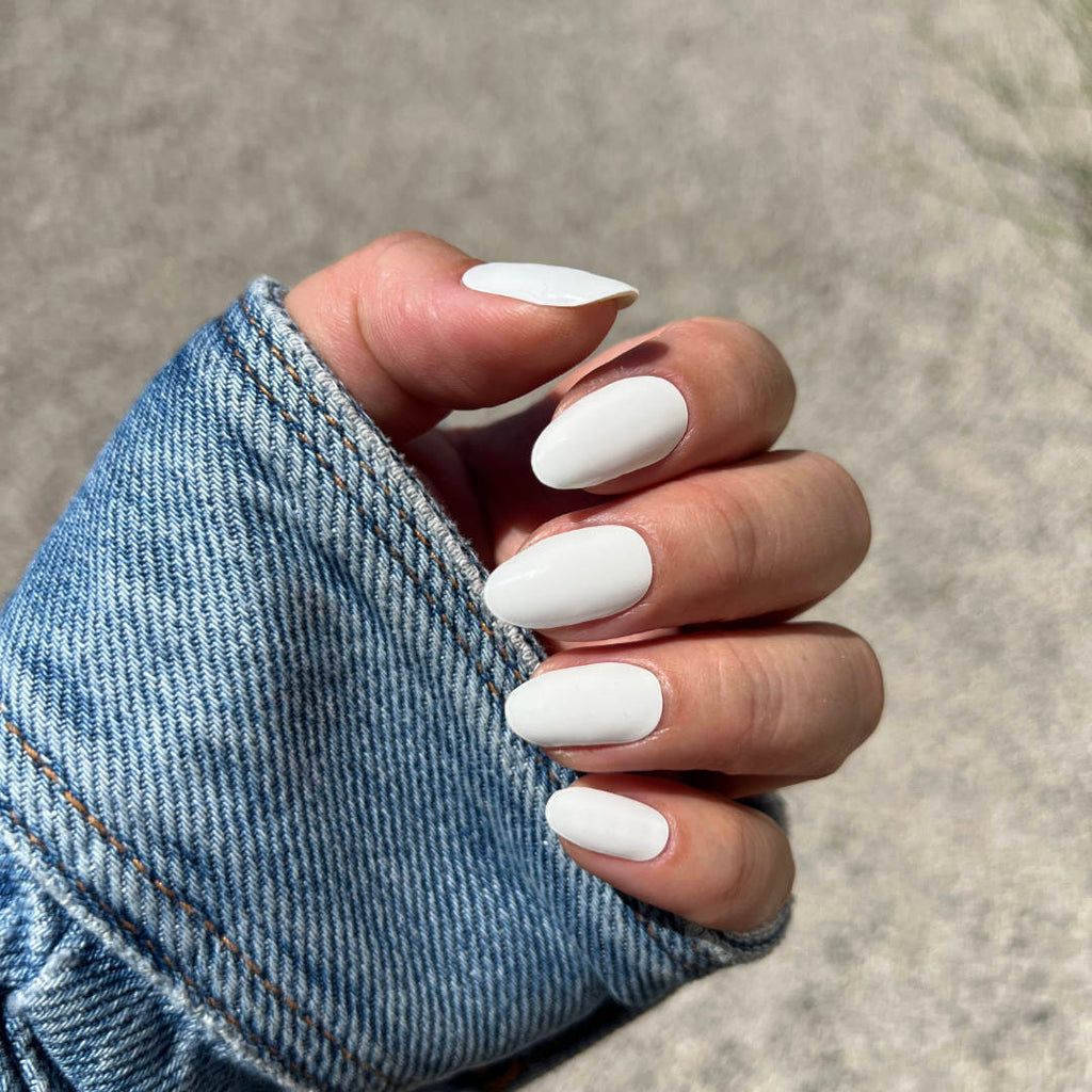 Elegant Opaque White Almond Elegant Opaque White Almond β Winter White Nails