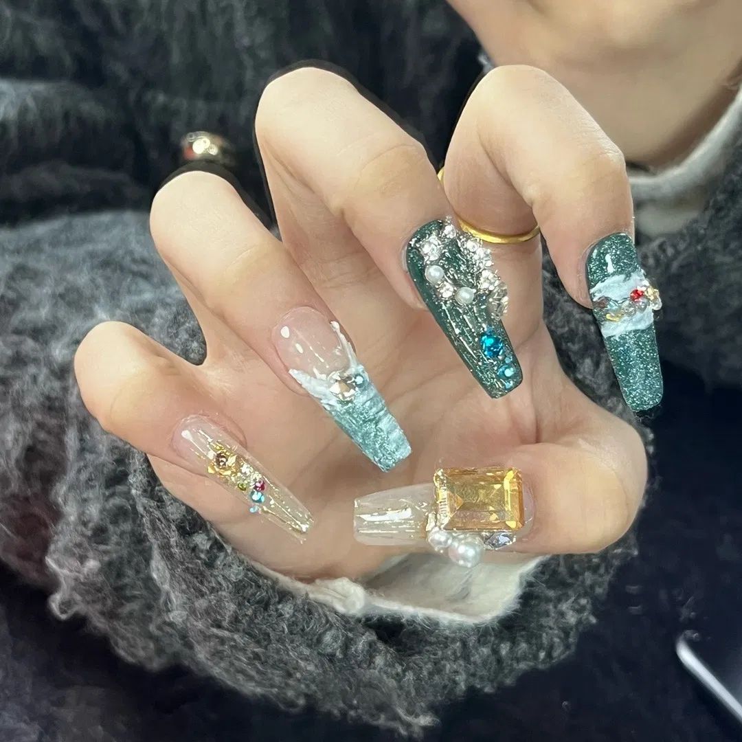 Deep Green Glitter Pearl Gem Coffin Nails Deep Green Glitter Pearl Gem Coffin Nails β New Years Coffin Nails 2027