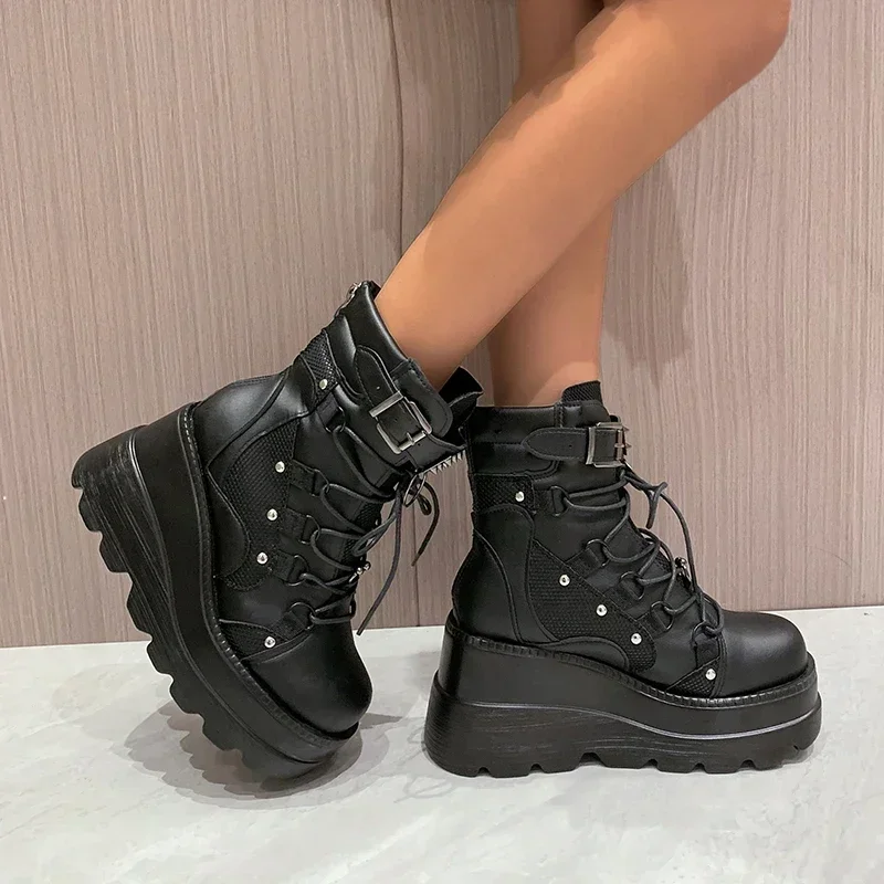 Festival Ready: Extreme Platform Wedge Combat Boots with Buckle and Lace Festival Ready: Extreme Platform Wedge Combat Boots with Buckle and Lace β Combat Boots Outfits