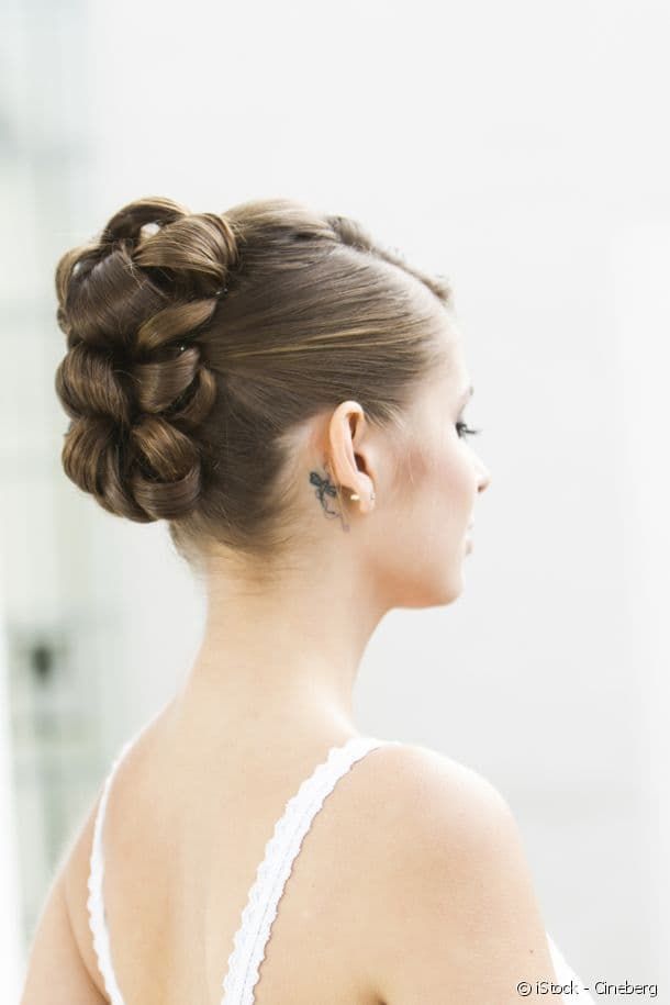 Visual Idea — A Side View Of A Dark Brown — Winter Date Night Hairstyles