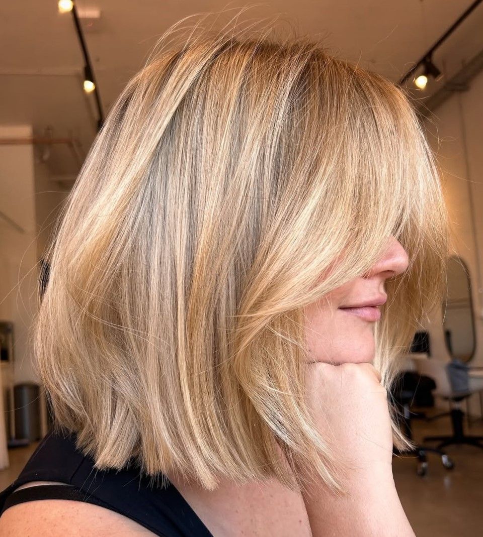 Chin-Length Bob With Curtain Bangs Chin-Length Bob With Curtain Bangs β Winter Lob Haircuts